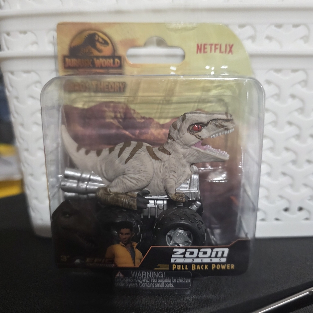 Jurassic World Chaos Theory Zoom Rider PullBack Power Epic Netflix ATROCIRAPTOR